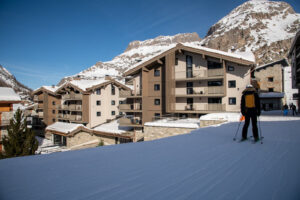 CHALET IZIA - VILLAGE MONTANA 5*